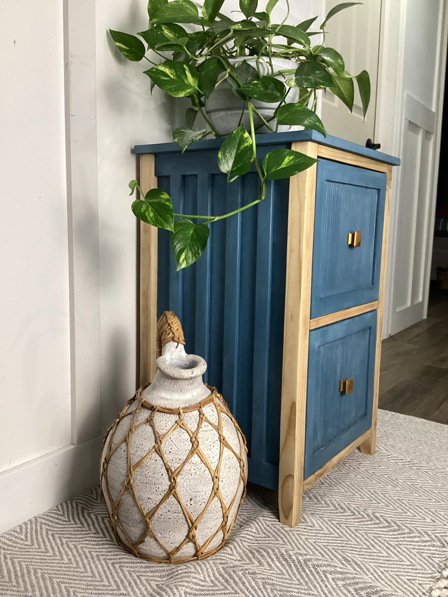 VENDU Azur - table de chevet – Image 2