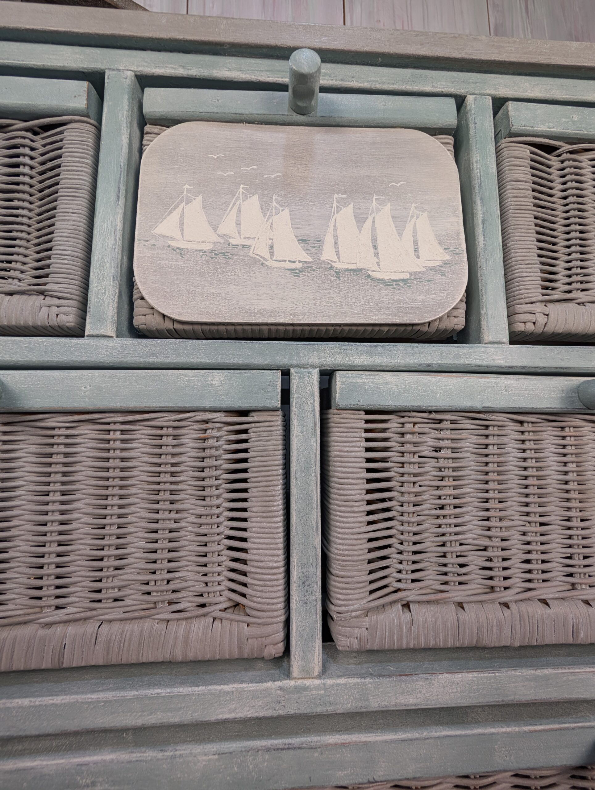 VENDU Sail - commode en osier – Image 6